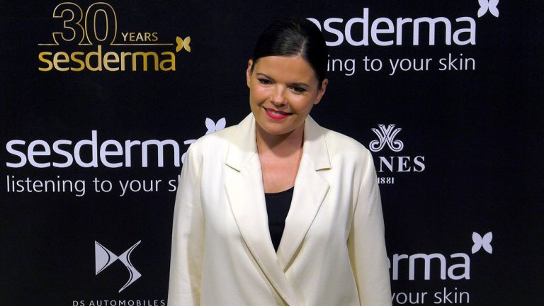 جائزة Sesderma للفنون المسرحية