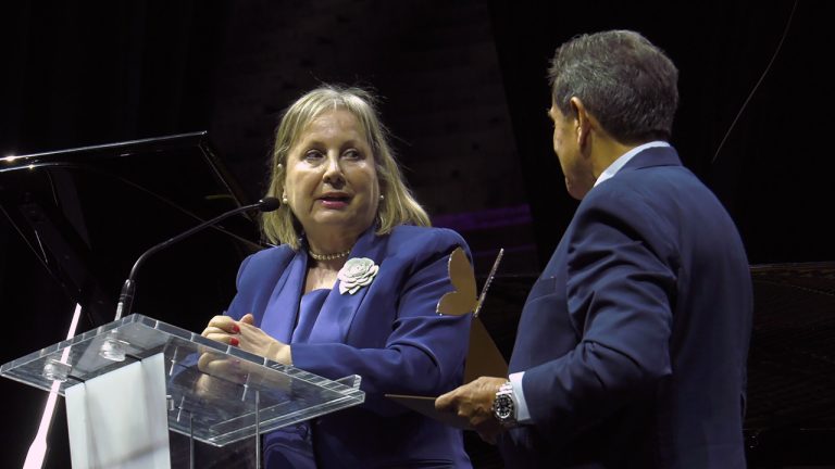 جائزة Sesderma لطب الجلد